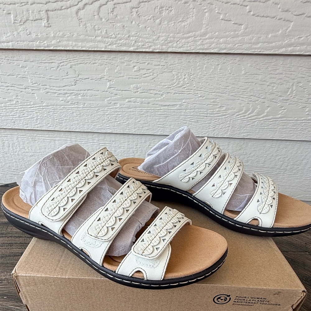 Women’s Clark White Strappy Sandals Size 8M
